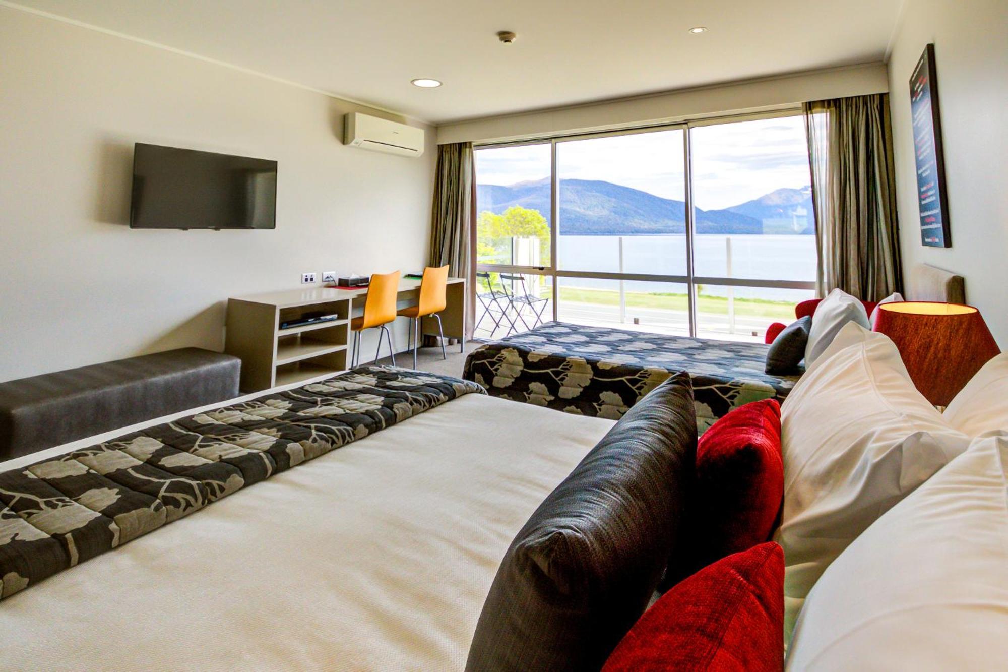 Marakura Deluxe Motel Te Anau Exterior foto