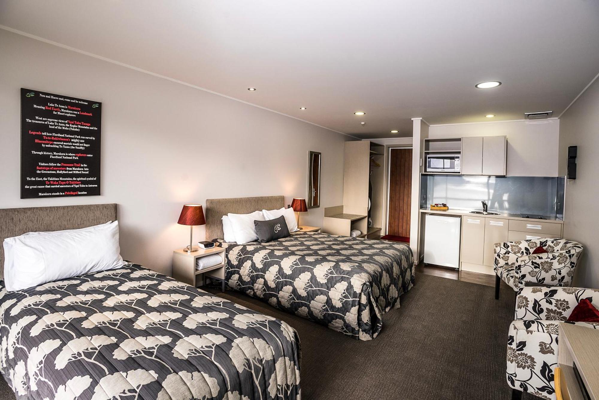Marakura Deluxe Motel Te Anau Exterior foto