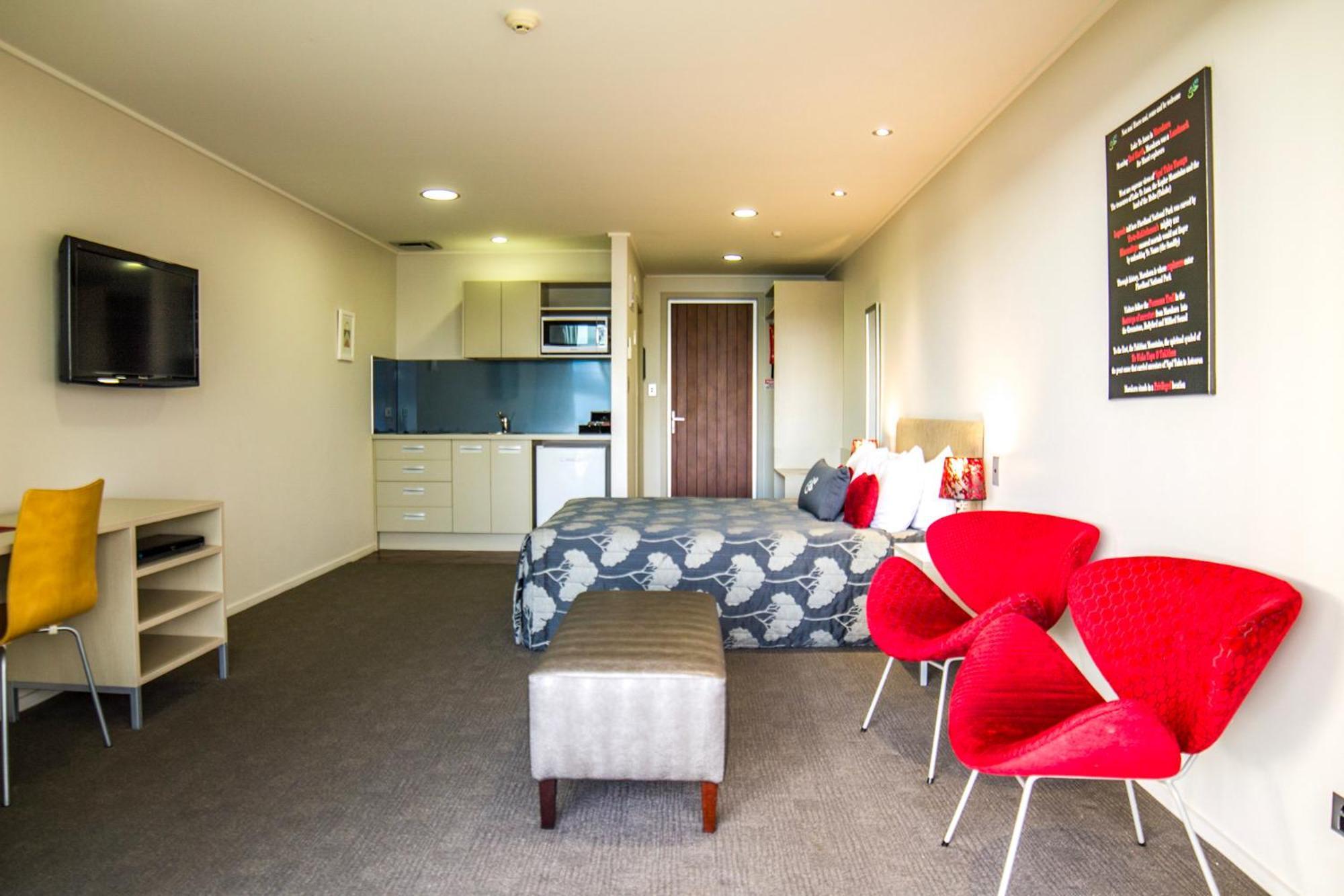 Marakura Deluxe Motel Te Anau Exterior foto