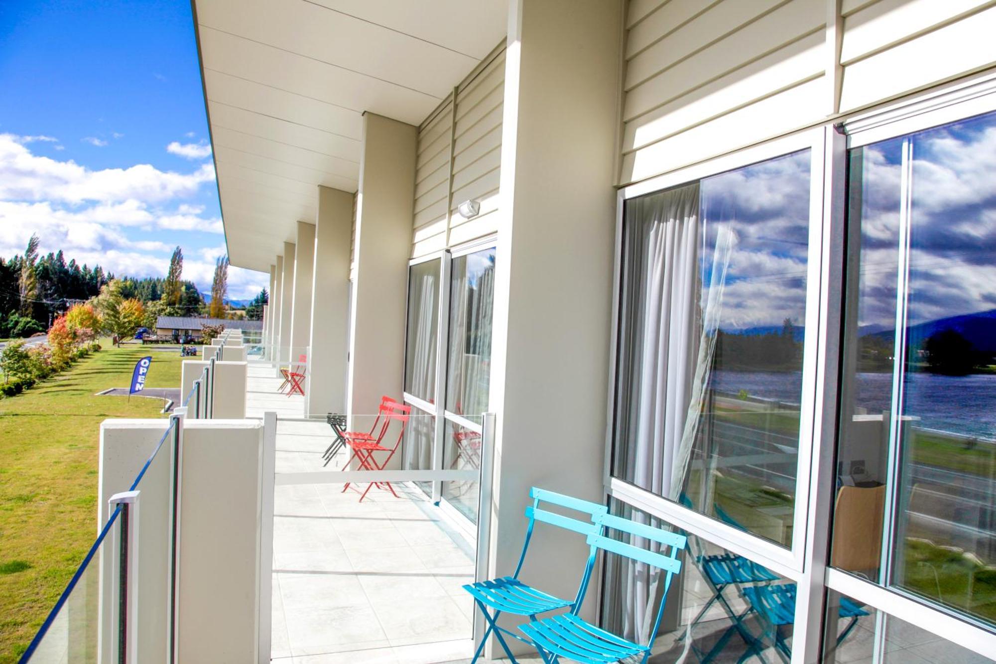 Marakura Deluxe Motel Te Anau Exterior foto