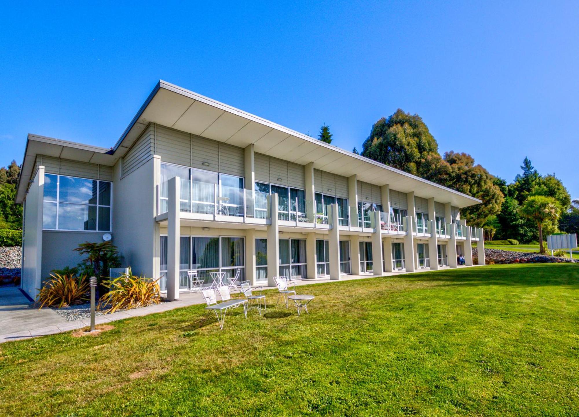 Marakura Deluxe Motel Te Anau Exterior foto