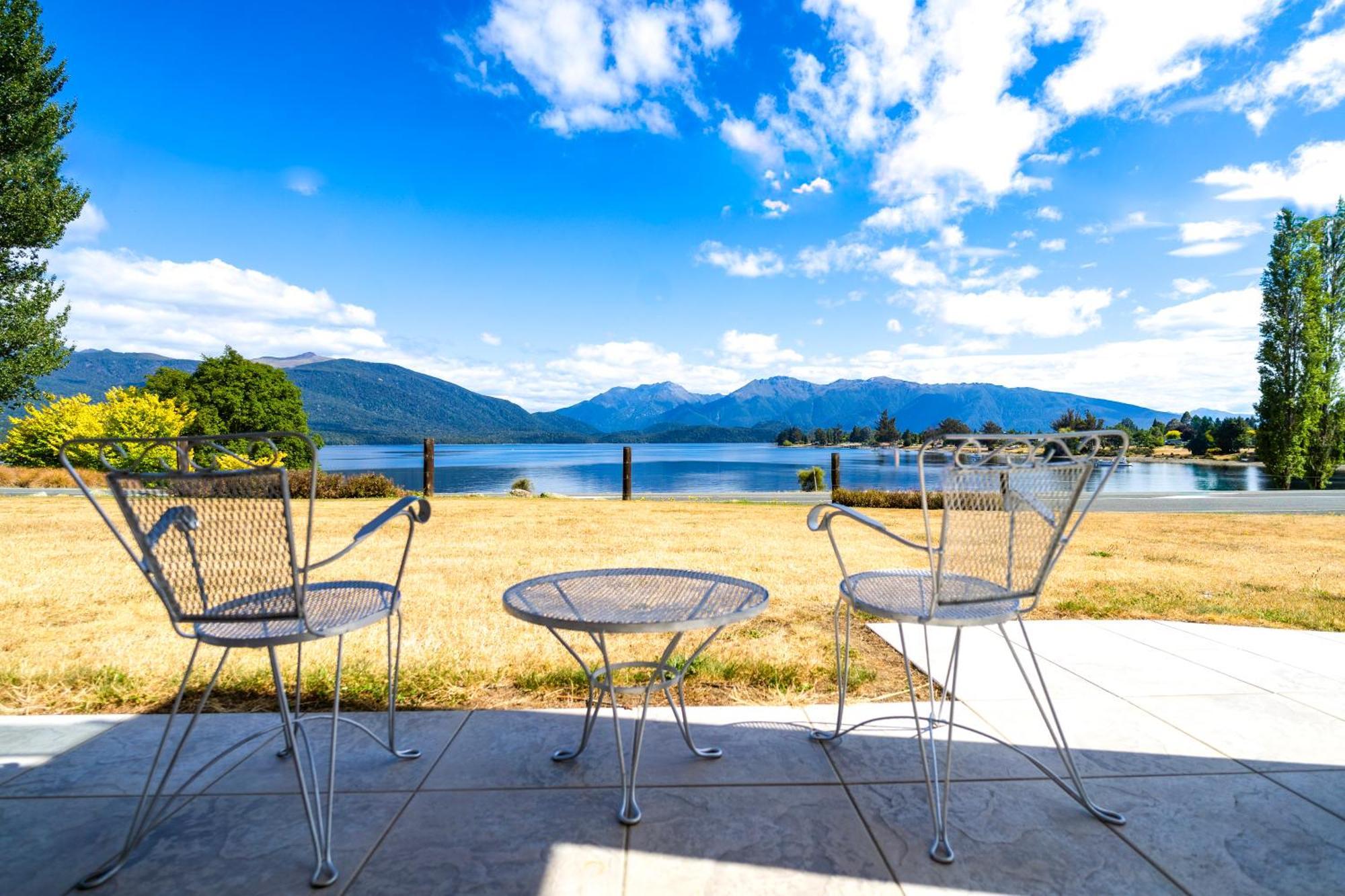 Marakura Deluxe Motel Te Anau Exterior foto