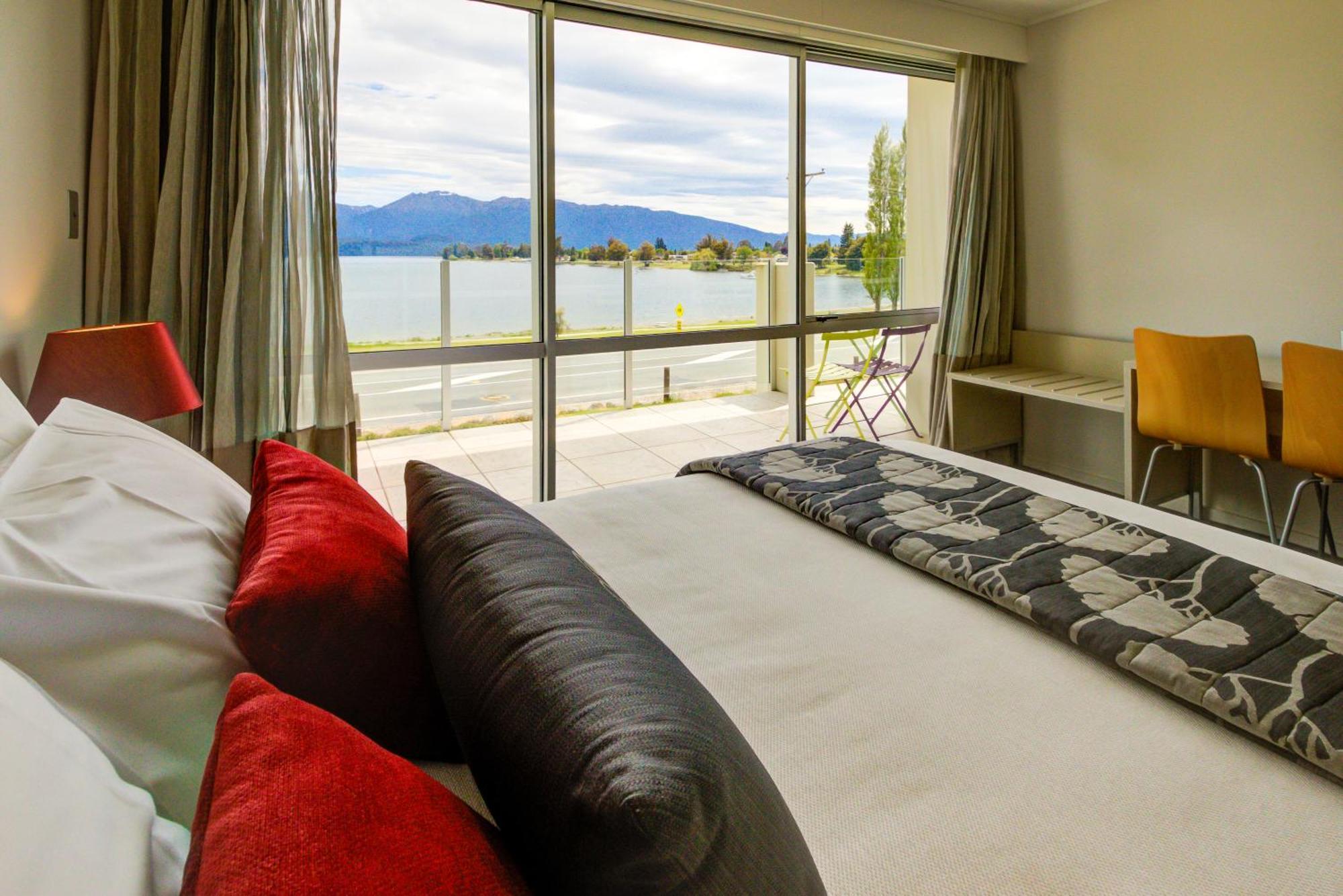 Marakura Deluxe Motel Te Anau Exterior foto