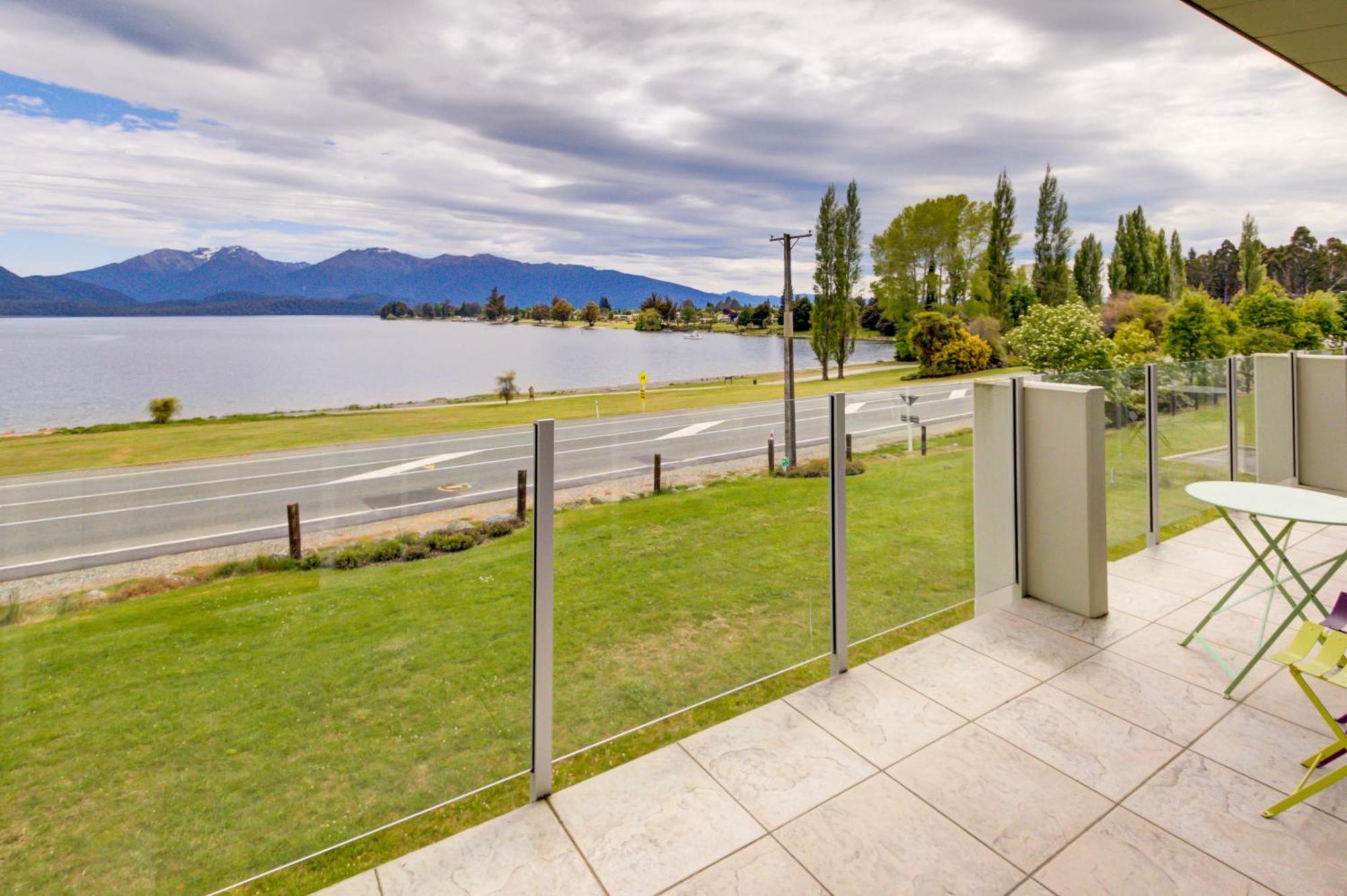 Marakura Deluxe Motel Te Anau Exterior foto